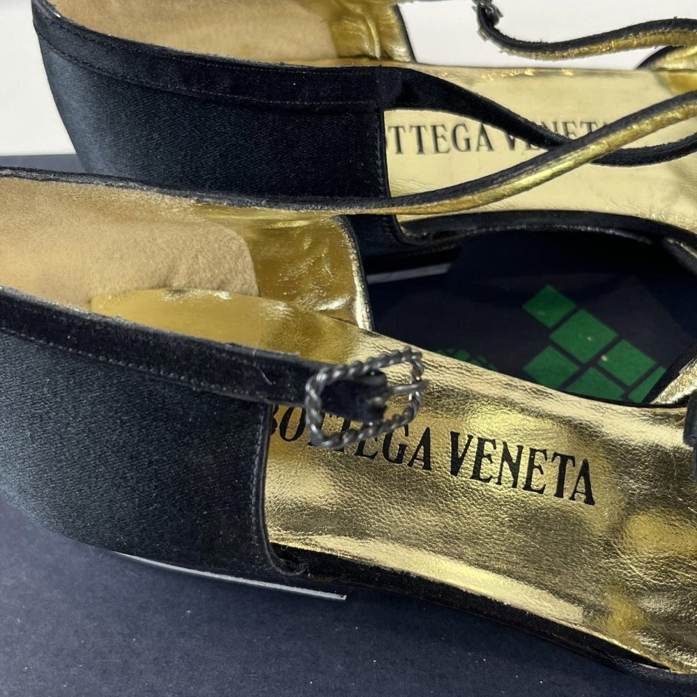 BOTTEGA VENETA INTRECCIATO T-STRAP FLATS - Picture 4 of 13